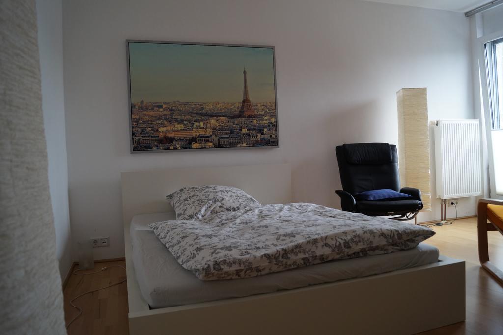 B8 - Just A Private Accommodation Düsseldorf Extérieur photo