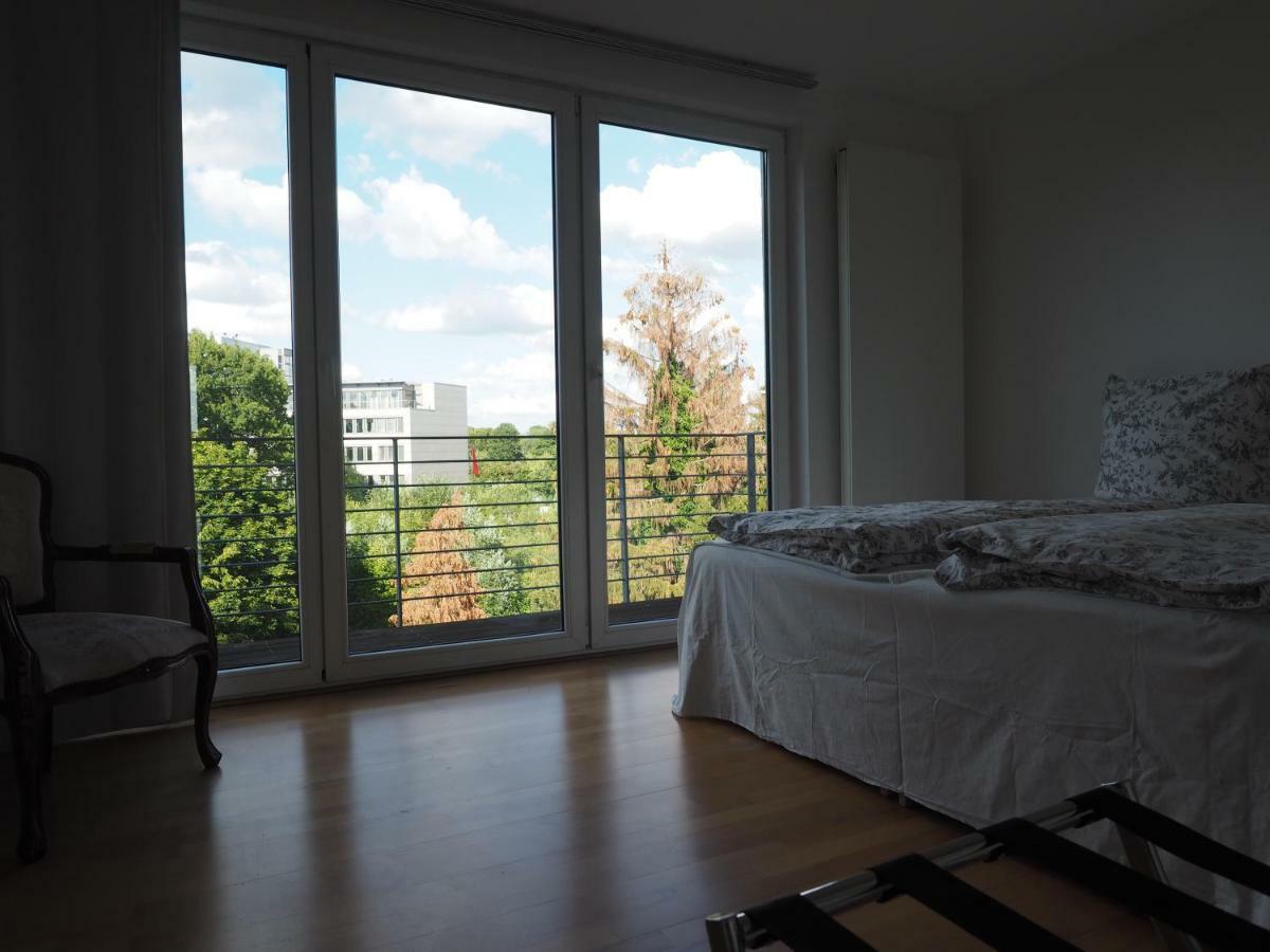 B8 - Just A Private Accommodation Düsseldorf Extérieur photo