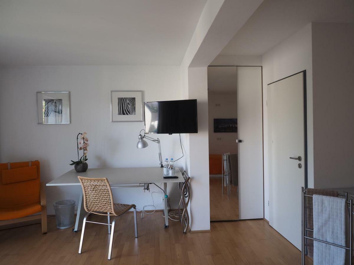 B8 - Just A Private Accommodation Düsseldorf Extérieur photo