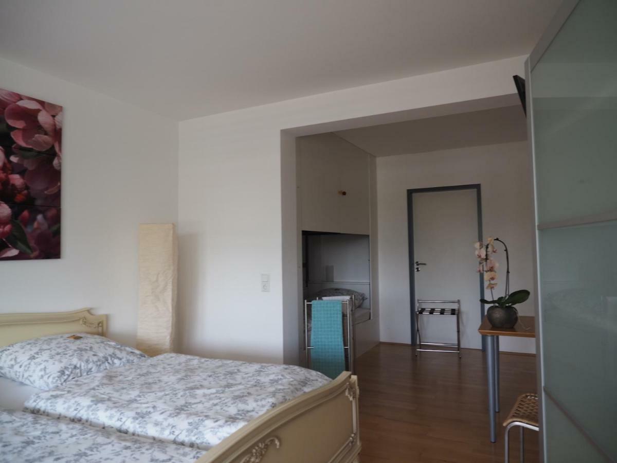 B8 - Just A Private Accommodation Düsseldorf Extérieur photo
