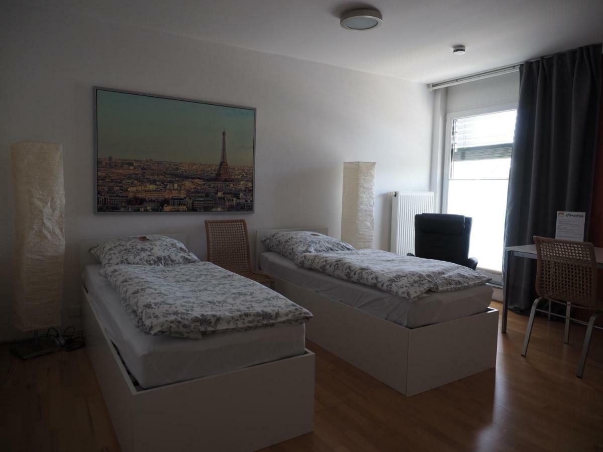 B8 - Just A Private Accommodation Düsseldorf Extérieur photo