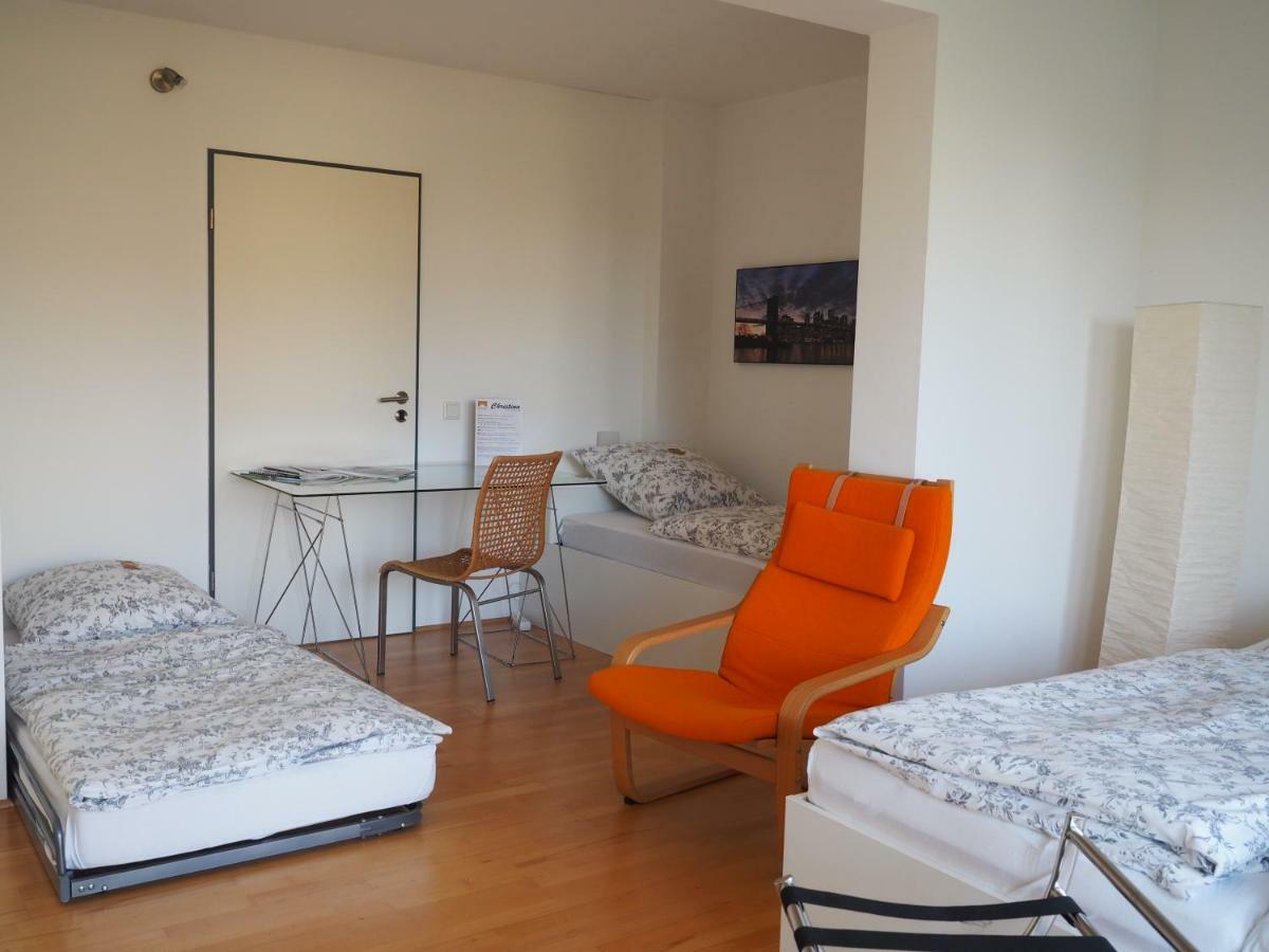 B8 - Just A Private Accommodation Düsseldorf Extérieur photo